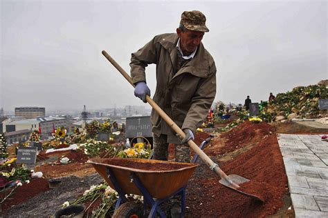 Armenia Buries Its Dead but Can’t Put to Rest the…