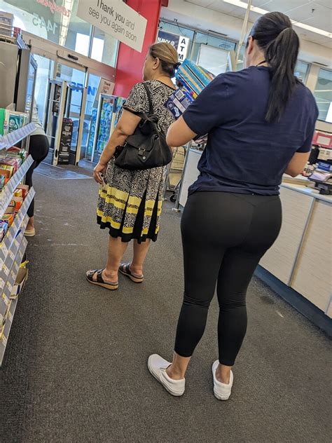 Walgreens Latina Milf Bbl Booty Oc Spandex Leggings Yoga Pants