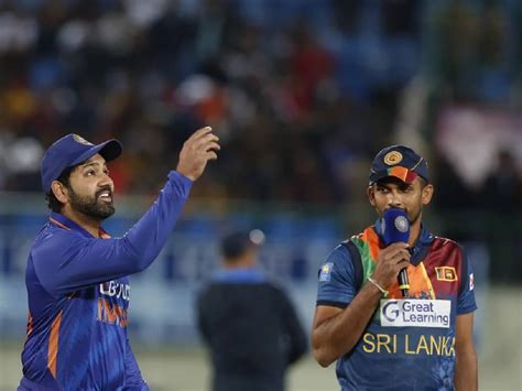 IND vs SL 1st ODI Live वरट रहत परतल अन इशन सरय ल नह