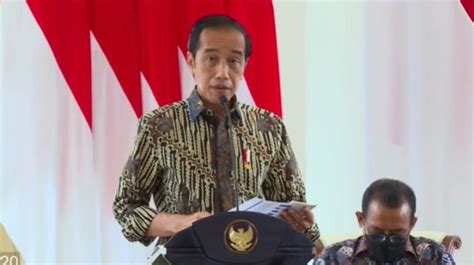 Jokowi Minta Pertamina Dan PLN Buat Grand Design Transisi Mobil Listrik