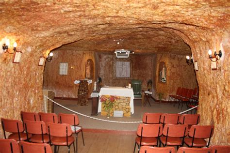 Fontaine Family Adventure: Coober Pedy- The Underground Town