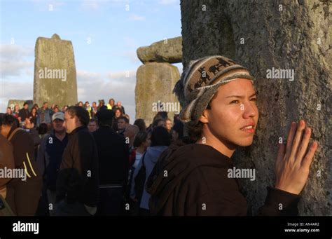 Festival De Solsticio De Verano De Stonehenge Fotograf As E Im Genes De