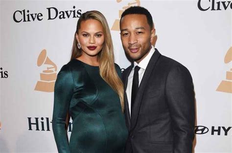 Nasce O Segundo Filho De Chrissy Teigen E John Legend