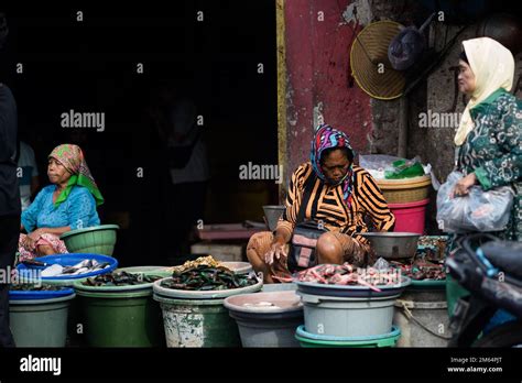 The Traditional Fish Market Pabean Surabaya Indonesia January 2