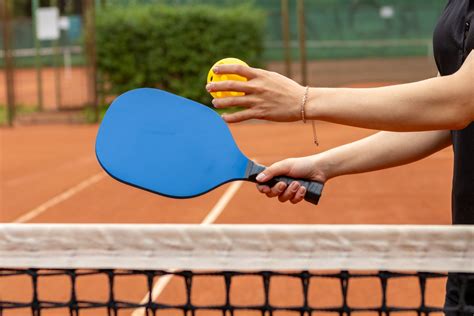 Mastering the Perfect Pickleball Serve: A Step-by-Step Guide – Akawav