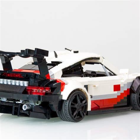 2017 Spec Porsche 911 RSR in Lego Form Already - Choice Gear