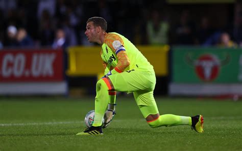 Adrian Misses Opportunity In West Ham Vs AFC Wimbledon