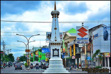 gambar tugu kujang