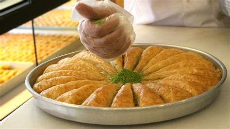 Jordanian Food | Jordanian Sweets and Desserts | Tourist Jordan