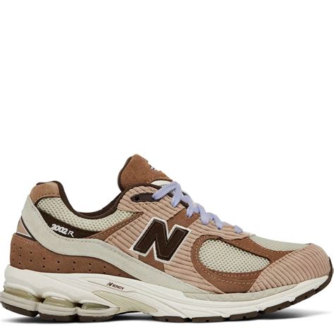 New Balance R Ssense Brown Pluggi