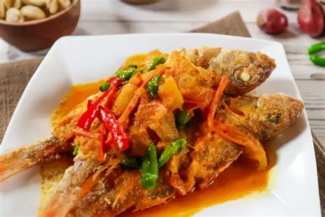 Resep Pesmol Ikan Nila Bumbu Kuning Dengan Rasa Gurih Menggugah Selera