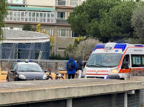 Imperia Giovane Accoltellato E Rapinato Ai Giardini Toscanini