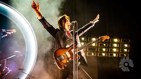 Arctic Monkeys Tour Drives Into Montreal Photos And Setlist