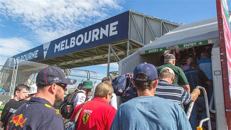 Attending the Melbourne Grand Prix | Discover.Luxury