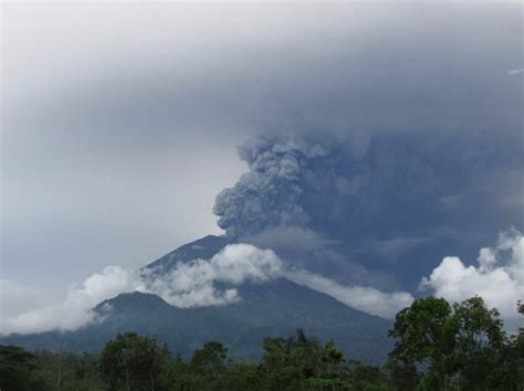 Erupcja Wulkanu Agung Galeria Zdj Cie