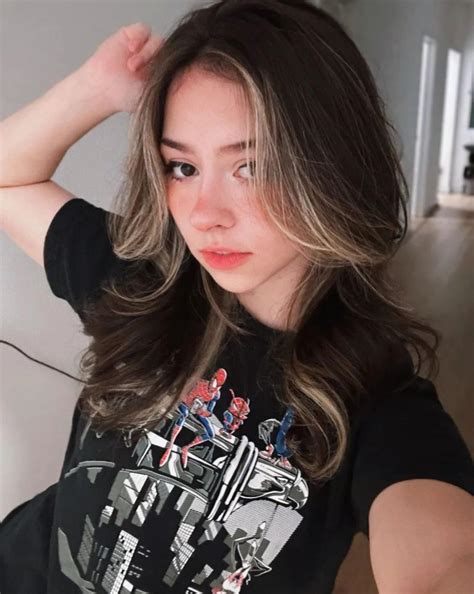 Mictia Hot