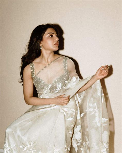Samantha Sizzling In Transparent Saree Exposing 6 Hot Pics