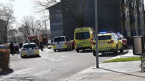 Voldsom Brand I Boligblok N Person Er Omkommet Tv Midtvest