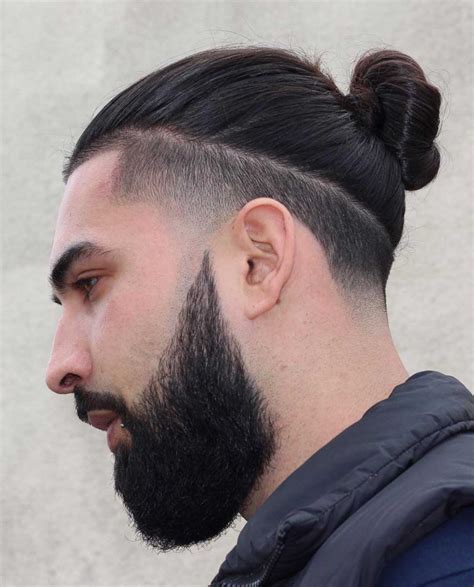 Best Man Bun Undercut Hairstyles Men S Hairstyle Tips Man Bun