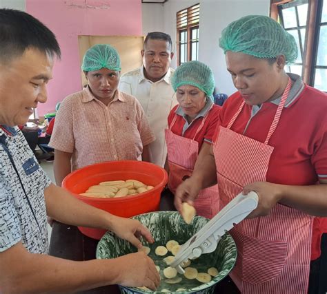 Berdayakan Pelaku IKM Di Kabupaten Buru Selatan Dinas Perindag