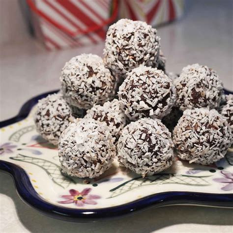 No-Bake Chocolate Coconut Rum Balls - Urban Whisk Recipes