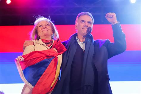 La fórmula presidencial del Frente Amplio es Yamandú Orsi y Carolina