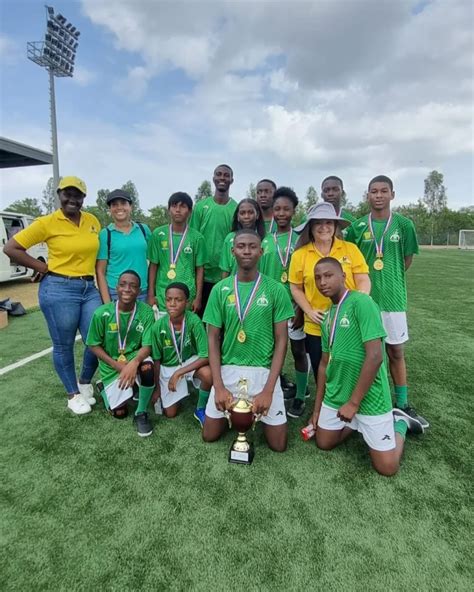 EQUIPO DE COLÓN OPTIENE EL TROFEO DE TERCER LUGAR EN LA COPA DE FÚTBOL