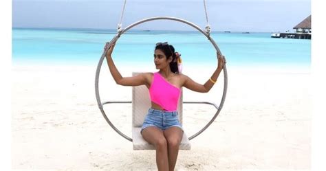 Aakanksha Singh Latest Sizziling Hot Photoshoot Stills