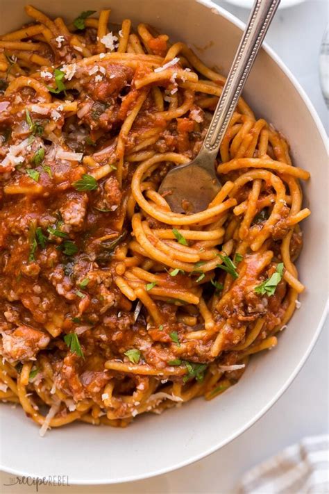 One Pot Spaghetti And Meat Sauce Made Healthier The Recipe Rebel