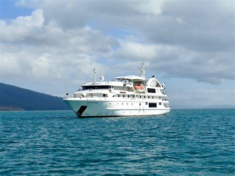 Coral Discoverer Coral Expedition Fleet Cruise Ships Enticetrip