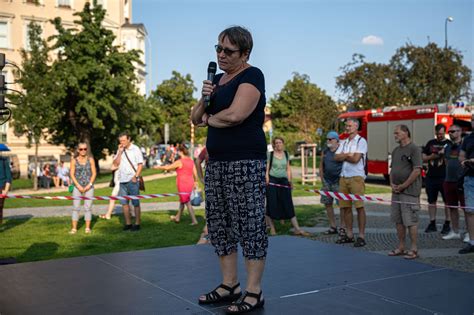 Foto Pavel Bla Ek P I El S De Tn Kem Na Demonstraci Proti N Mu E Nit