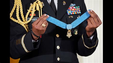 Medal of Honor: Trump awards nation's highest military honor to - CBS ...