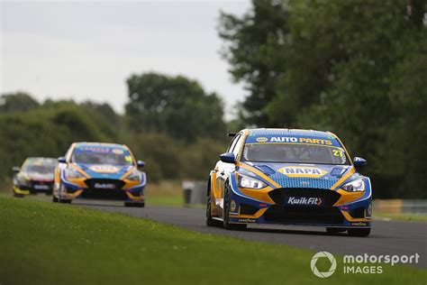 BTCC Croft Cammish Wins Opener As Sutton Is Gifted Second