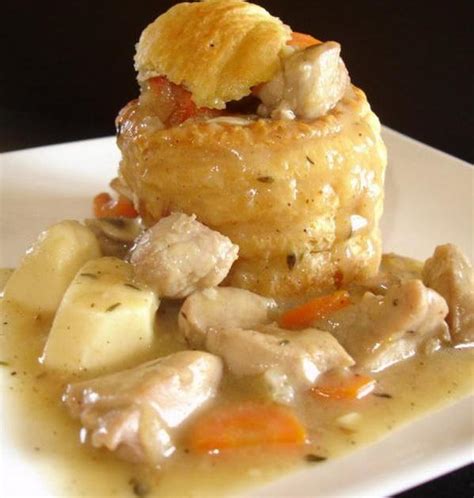 Recette Bouchées à la reine aux ris de veau et quenelles 750g