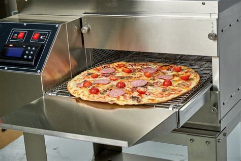 Horno El Ctrico Industrial De La Pizza Para Abastecer E Imagen De