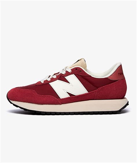 New Balance 237 En Color Rojo Svd