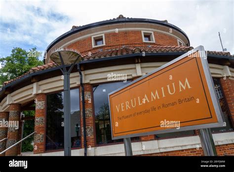 The Verulamium Museum St Albans Herts Uk Stock Photo Alamy