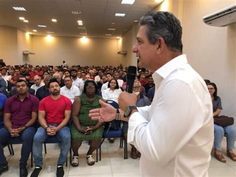 Rogério Carvalho reúne lideranças e militância e destaca fortalecimento