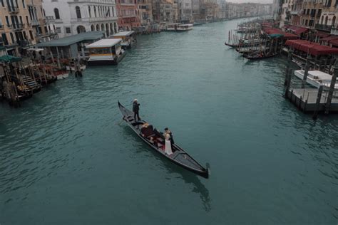 Intimate Venice Elopement With A Sunset Gondola Ride - Junebug Weddings