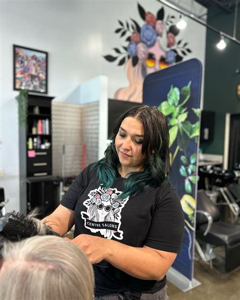 Our Tiffany Plaza artist,... - Centre Salons Colorado