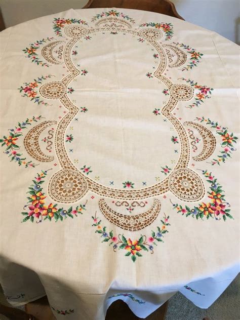 Cross Stitch Crochet Linen Tablecloth Vintage Country Etsy Tığ işi