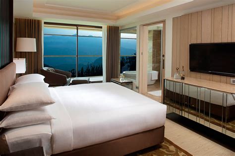 5-Star Hotel in Mussoorie | JW Marriott Mussoorie Walnut Grove Resort & Spa