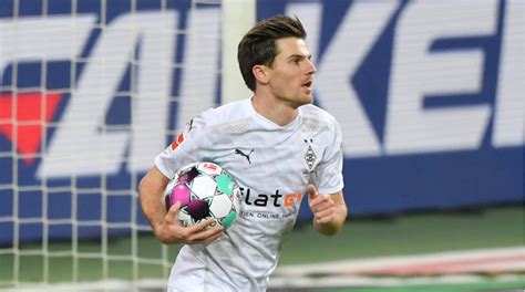 Fc Bayern Offenbar An Jonas Hofmann Von Borussia M Nchengladbach Dran