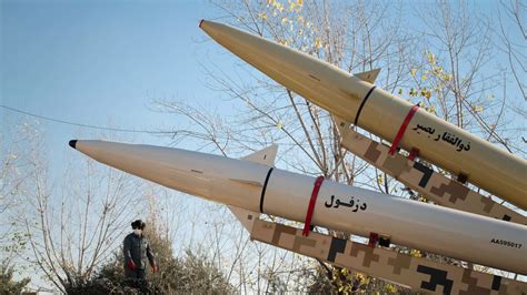 Iran Schie T Raketen Auf Islamisten Ziele In Pakistan Der Spiegel