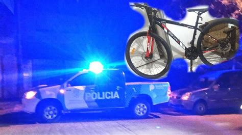 Robaron una bicicleta del puerta del Club Newbery y la Policía la