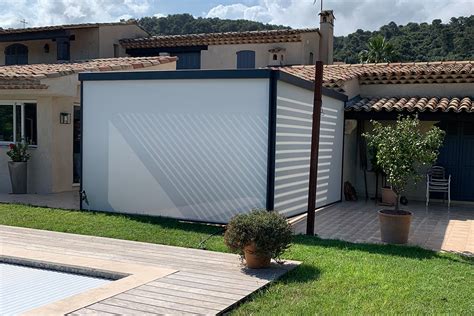 Pose dun store vertical pergola à Mougins Lovag Aluminium