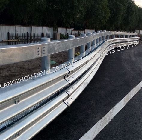 Custom Steel Highway Guard Rail Corrugated Beam Curved Guardrail