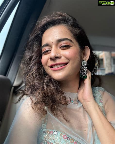 Mithila Palkar Instagram Til Gul Ghya Khoop Goad Goad Bolaaaa