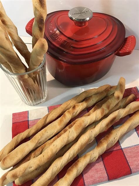 Grissini Al Parmigiano Con Esubero Di Pasta Madre Ricette Grissini