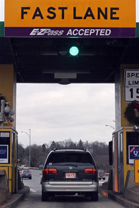 E Zpass Or Face E Zfee Unenrolled Drivers Face Surcharge Boston Herald